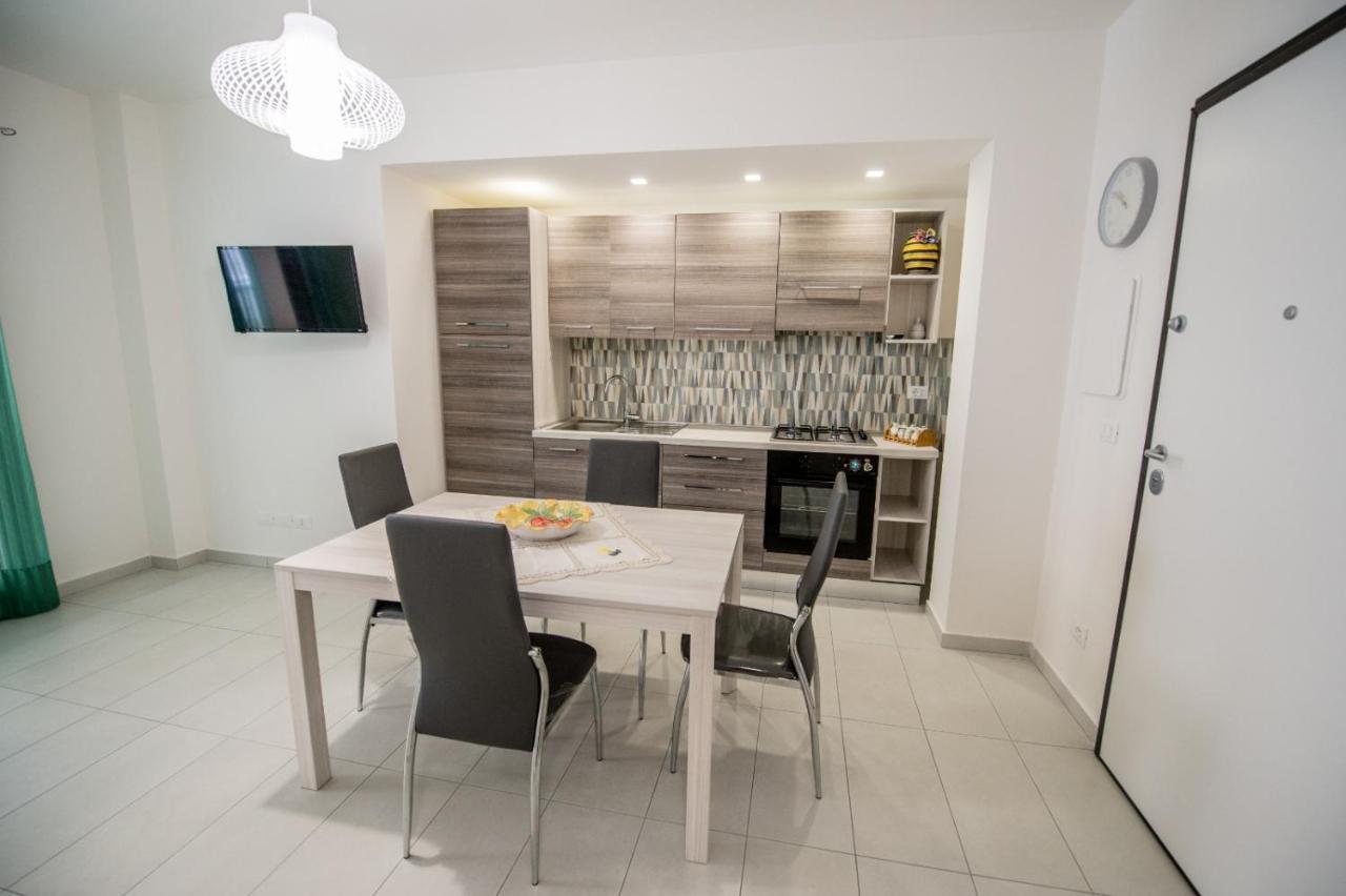 Home Square Милаццо Экстерьер фото